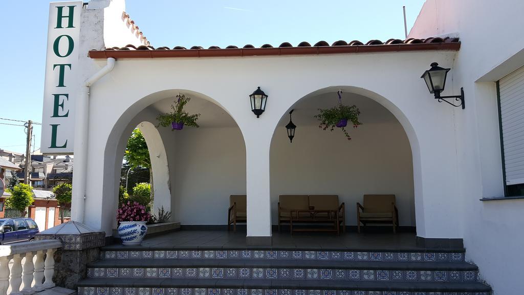 Hotel Cortijo ลาเรโด ภายนอก รูปภาพ